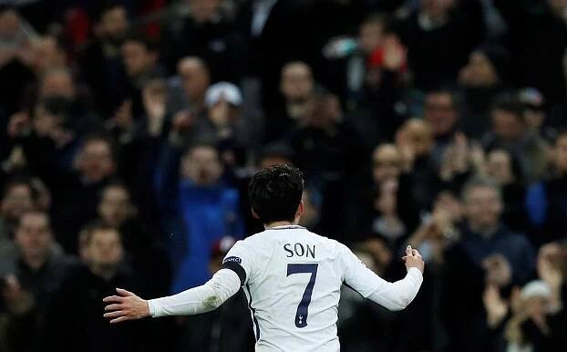 Varování se naplnilo. Higuaín rozséval ve Wembley smrt a Tottenham z Ligy mistrů vyřadil