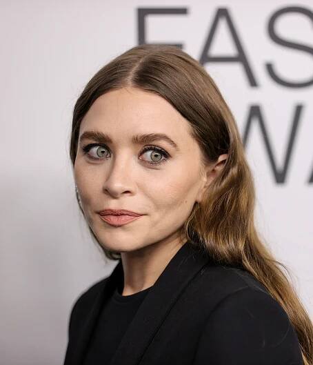 Mary-Kate Olsen Is Rewriting the Rules of Beach Attire in a Rare New Photo