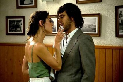 Láska prochází žaludkem/Dieta mediterránea (2009),info o filmu,trailery,recenze,fotogalerie,videa