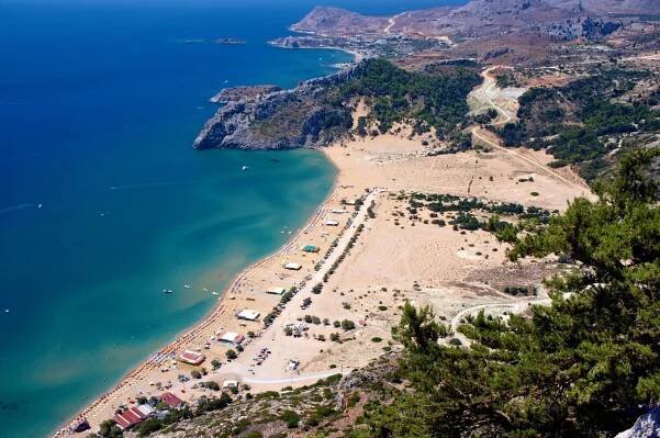Pláž Tsambika na ostrově Rhodos | missanzi/123RF.com