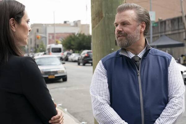 Nemocnice New Amsterdam - Počáteční kapitál (S04E04) (2021) | Tvůrci | ČSFD.cz