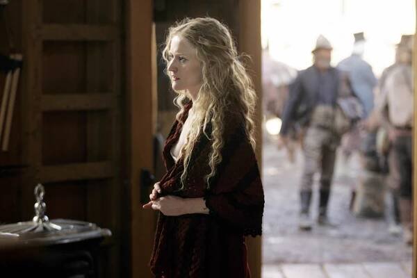 Deadwood - Komplikace (S02E05) (2005) | Galerie - Z epizody | ČSFD.cz