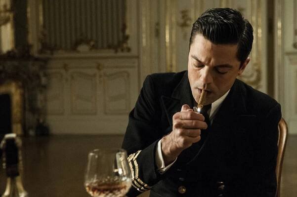 Fleming - Episode 2 - Z filmu - Dominic Cooper