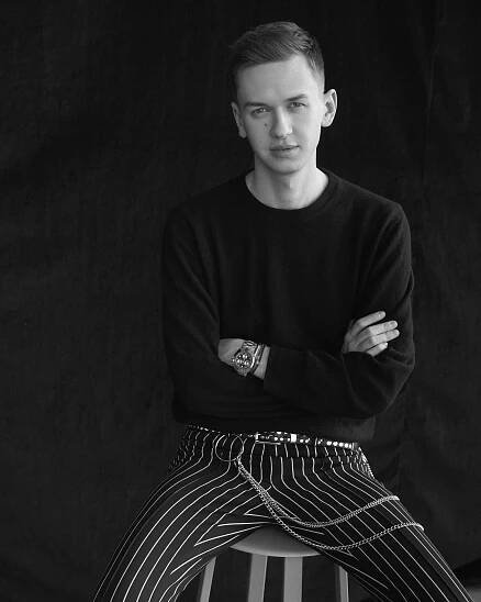 Rychlá zpověď - Michael Kováčik: Sní o šatech pro Kate Moss a zatím šije pro Moniku Babišovou | LP-Life.cz
