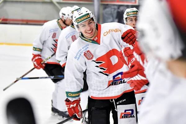 HC DYNAMO PARDUBICE – Pardubice podepsaly smlouvy s šesticí mladých hráčů pro B tým