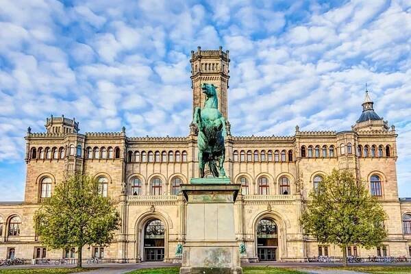 Leibniz University Hannover