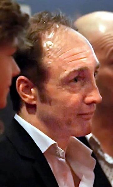 Michael McElhatton – Wikipedia