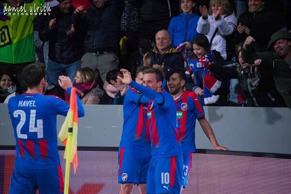 EL: FC Viktoria Plzeň – Sporting Lisabon 2:1 (15.3.2018) | Daniel Ulrich - Sportovní fotograf Plzeň