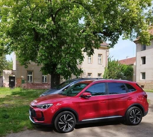 Test MG ZS Hybrid +