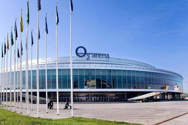 Camping Praha Klánovice - Prague O2 Arena