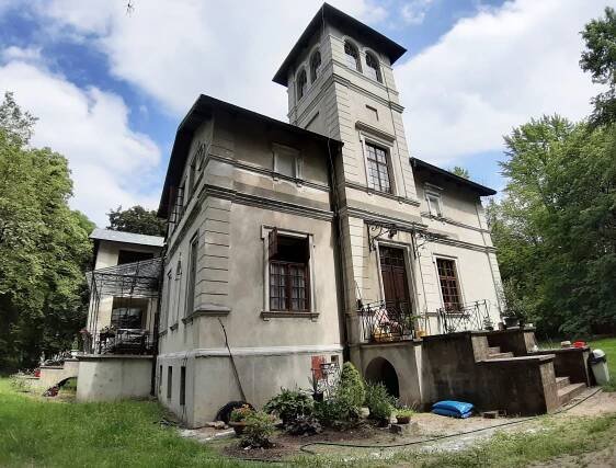 Soubor:Grodzisk Maz. Willa Kaprys przy ul.Okólnej 1. Foto 5.jpg – Wikipedie