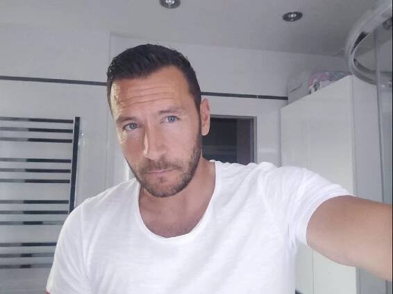 FOTO: Michal Janotka je moderátor Krimi zpráv. – stránka 18