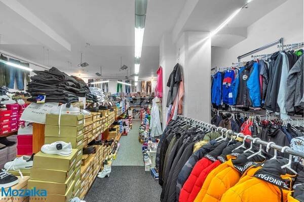Obchodní dům v centru Lanškrouna. Už. pl. 704m2 | REALITNÍ A DRAŽEBNÍ SPOLEČNOST MOZAIKA