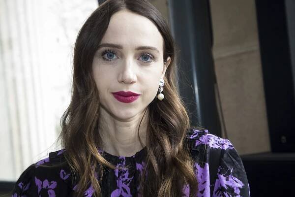 Zoe Kazan poses for photographers prior to the Miu Miu ready-to-wear fall/winter 2018/2019 fashion collection presented in Paris
Paris Fashion Miu Miu - 06 Mar 2018