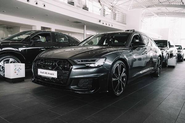 Mimořádná nabídka skladových vozů AUDI | Porsche Inter Auto CZ