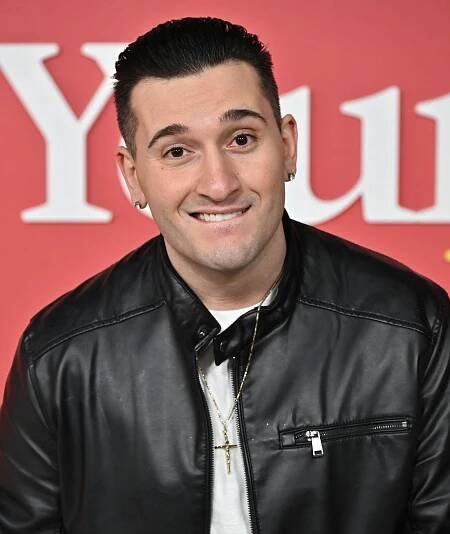 Joey Sasso on Past Romances With ‘Perfect Match’ Costars Francesca Farago and Kariselle Snow leather jacket