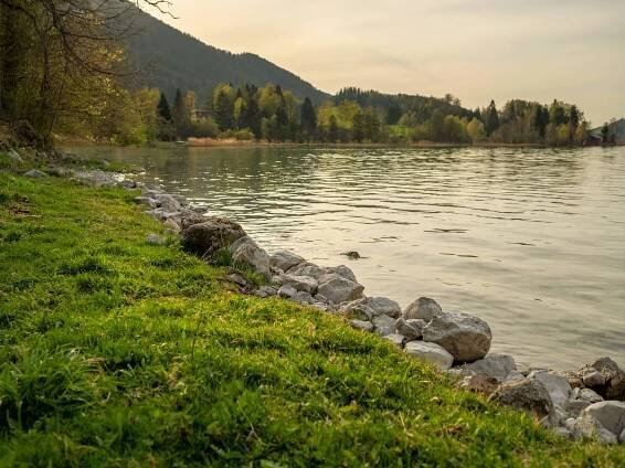 Baden am Brunnwirt Naturbadeplatz - Brunnwirt Essen & Wohnen, Fuschl am See