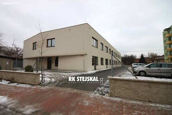 Pronájem Byt 2+kk, Čechova, Lišov