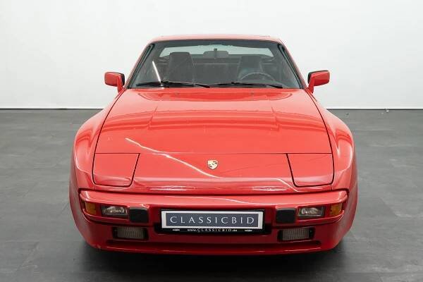 Porsche 944 | Classicbid
