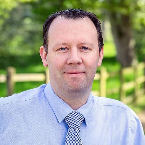 Mark Everitt - Arnold Thomson
