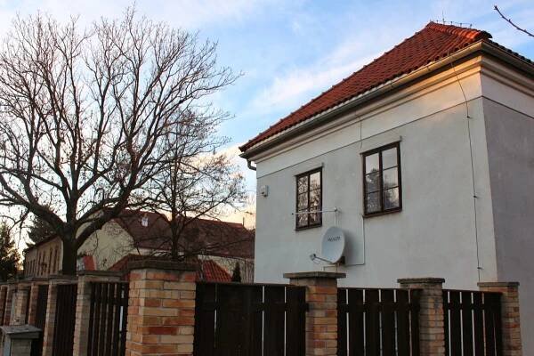 Nové Strašnice – Praha Neznámá