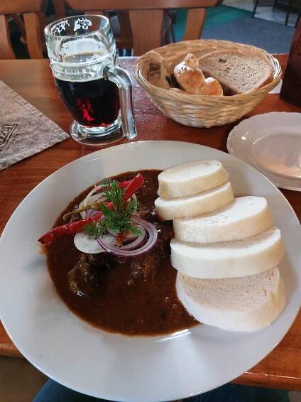 Velkopopovická pivnice (Restaurace a pohostinství) • Mapy.com