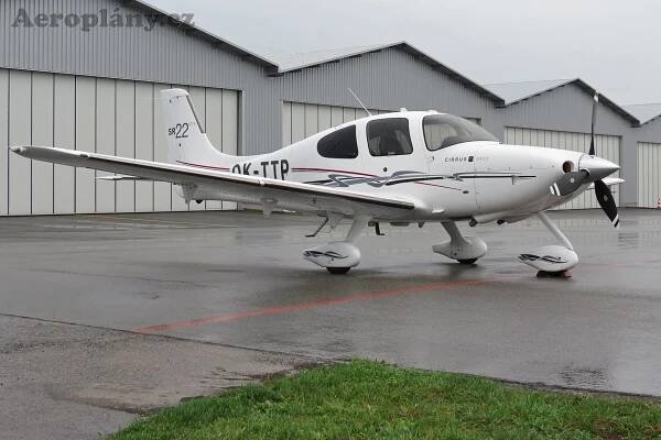 Cirrus SR-22 GTS - OK-TTP