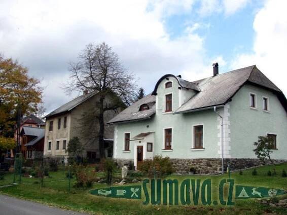 Šumavský rozcestník: Nové Hutě