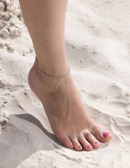 Stříbrný kuličkový řetízek na nohu diamond cut 2 mm