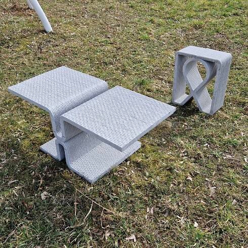 Mobiliář, 3d tisk betonu - KOBRA