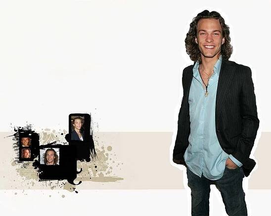 Kyle Schmid fotky