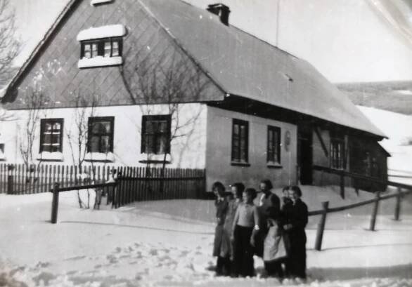 Milena Šťastná – Příběhy našich sousedů