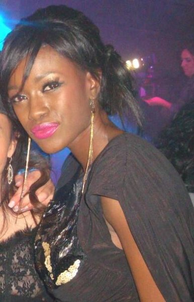 Joelle Kayembe - Wikipedia