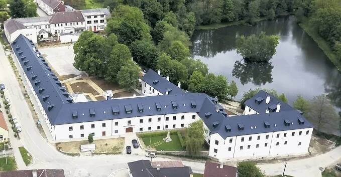 Domov v Nové Včelnici doplňuje kapacitu. Ceny bydlení na zámku mile překvapí