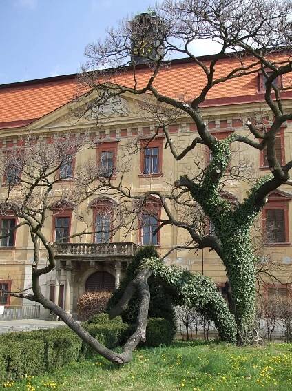 Soubor:Zámek Holešov, nám. F. X. Richtra 190, Holešov 2.JPG – Wikipedie