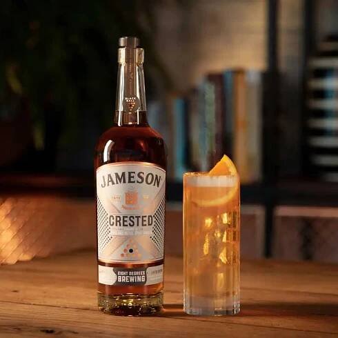 Jameson Crested x Eight Degrees – Jameson Irish Whiskey