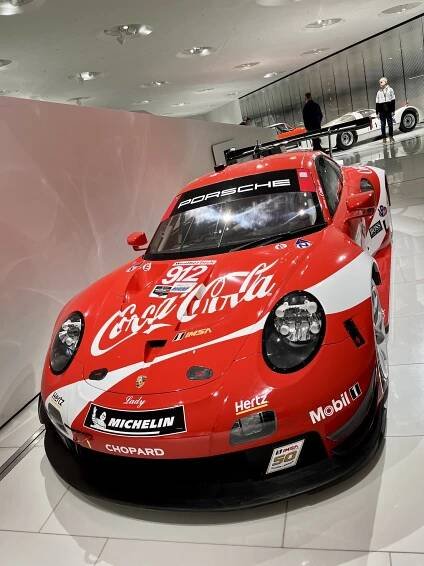 Porsche muzeum Stuttgart je plné ikonických modelů
