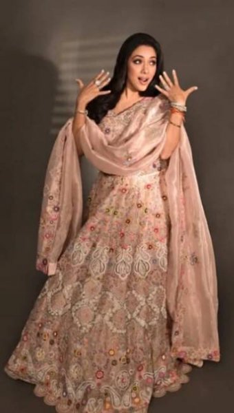 Rupali Ganguly's 10 stylish ethnic looks