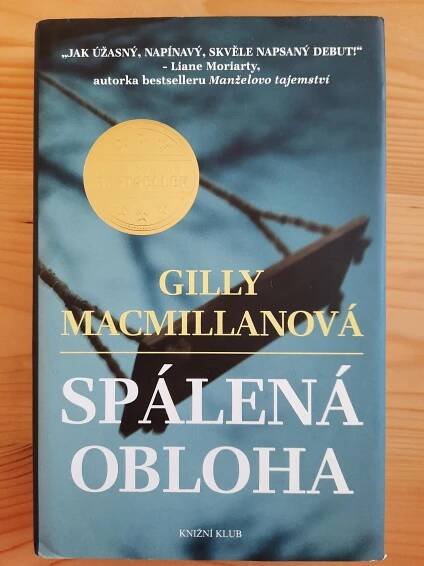 Spálená obloha Gilly MacMillanová