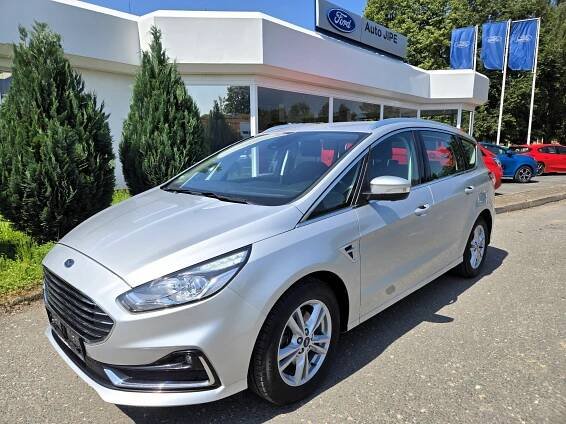 Ford S-MAX Titanium 2,0 110kw/150PS - 6st