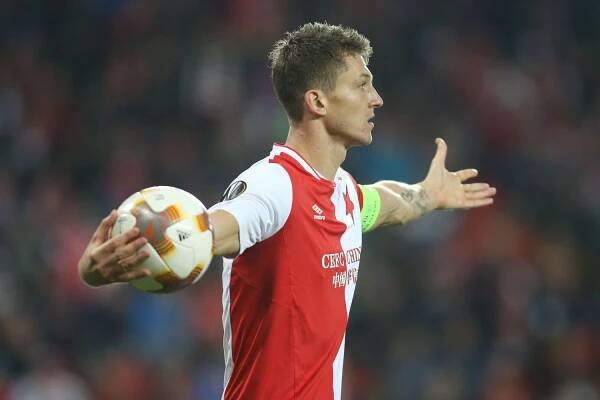 Slavia přes Feyenoord postoupí. Sora bych nahánět nechtěl, tvrdí Necid