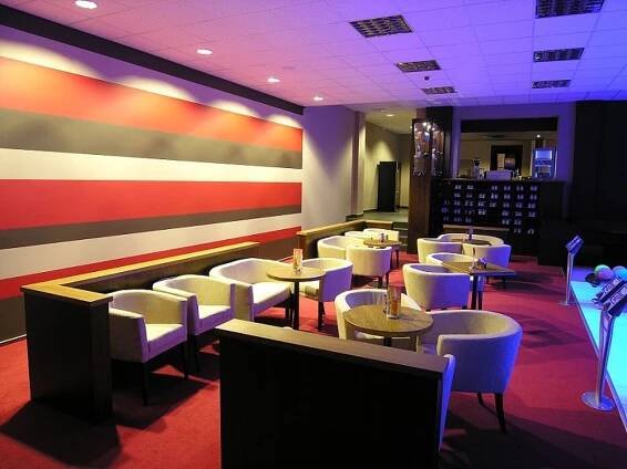 BOWLING SPORT BAR