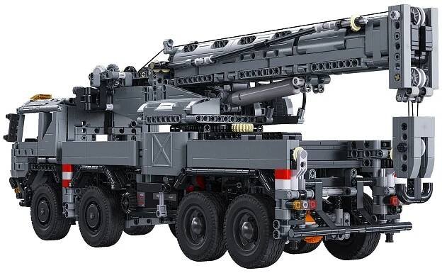 CaDA Master Military Crane Truck C61507W