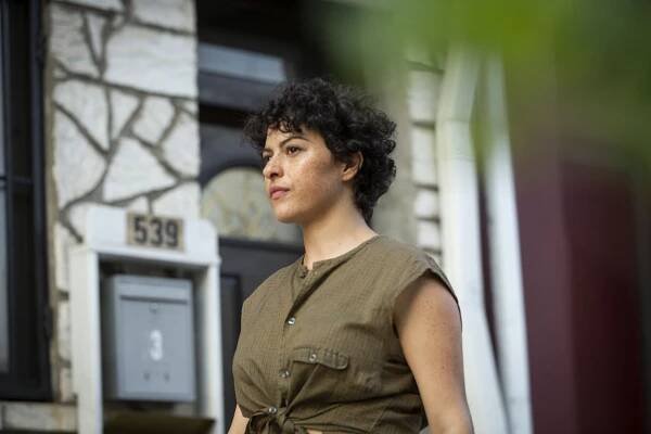 Search Party - The Rookie Lawyer - Z filmu - Alia Shawkat
