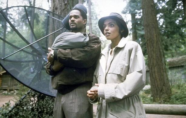 Krajní meze - Tmavý déšť - Z filmu - Don Franklin, Rachael Crawford