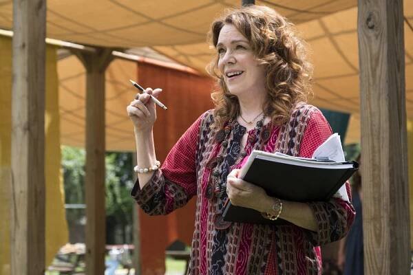 The Path - Pageantry - Z filmu - Deirdre O'Connell