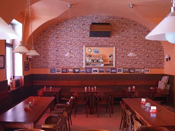 Penzion a restaurant U Sojků Kouřim | Apetee