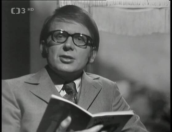 Miloslav Šimek čte povídku "Moje první taneční" (povídky Miloslava Šimka a Jiřího Grossmanna)