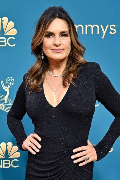 Mariska Hargitay Emmys Best Beauty 2022 Emmys