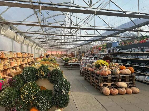 Farma Hanč ve Vraňanech se na poslední říjnový den vybavila dostatečně.
